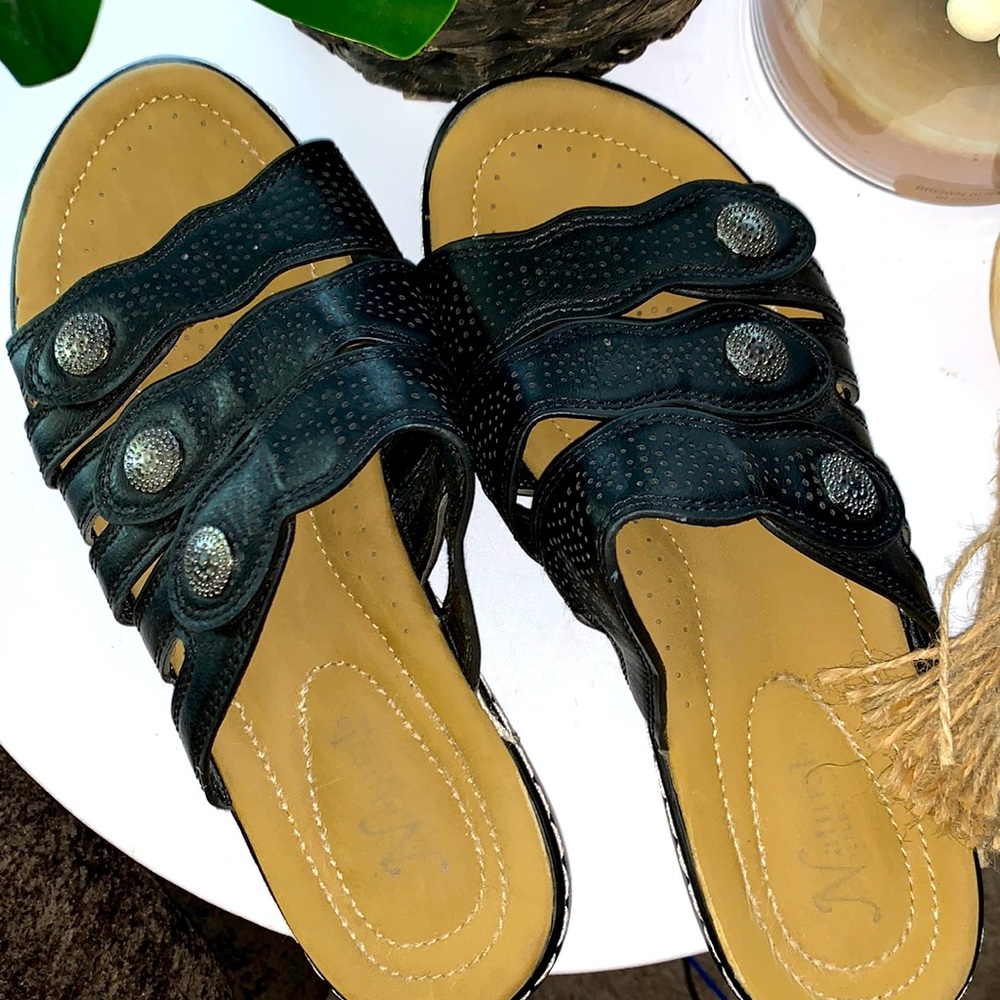 Women’s slip on sandals